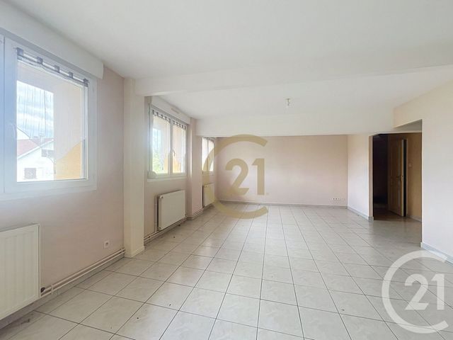 Appartement F4 à vendre - 4 pièces - 105.8 m2 - LURE - 70 - FRANCHE-COMTE - Century 21 Gsm Immo