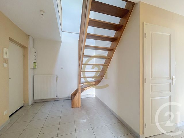 Appartement F4 à vendre - 4 pièces - 105.8 m2 - LURE - 70 - FRANCHE-COMTE - Century 21 Gsm Immo