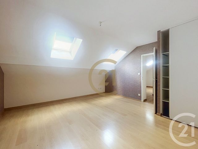 Appartement F4 à vendre - 4 pièces - 105.8 m2 - LURE - 70 - FRANCHE-COMTE - Century 21 Gsm Immo