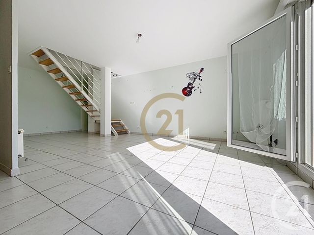 Appartement F3 à louer - 3 pièces - 64.87 m2 - HERICOURT - 70 - FRANCHE-COMTE - Century 21 Gsm Immo