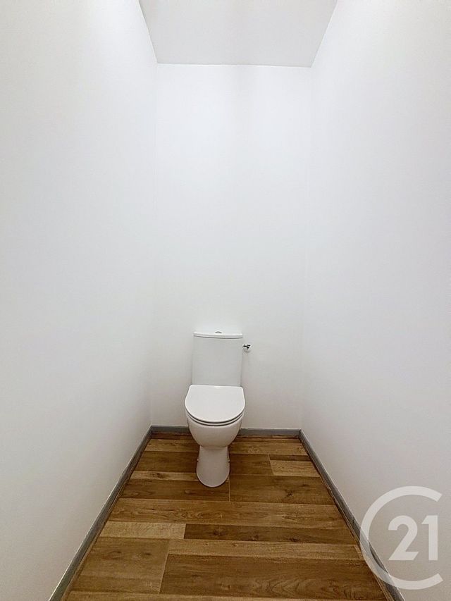 Appartement F2 à louer - 2 pièces - 54.71 m2 - LURE - 70 - FRANCHE-COMTE - Century 21 Gsm Immo
