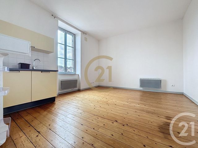 Appartement F2 à louer - 2 pièces - 39.47 m2 - LURE - 70 - FRANCHE-COMTE - Century 21 Gsm Immo