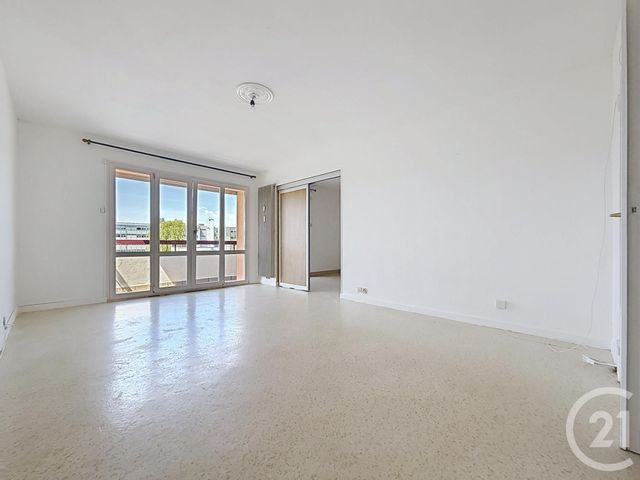 Appartement F3 à louer - 3 pièces - 64.8 m2 - LURE - 70 - FRANCHE-COMTE - Century 21 Gsm Immo