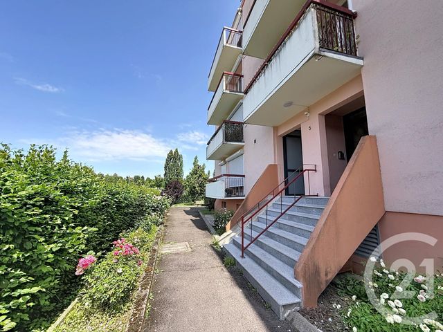 Appartement F3 à louer - 3 pièces - 64.8 m2 - LURE - 70 - FRANCHE-COMTE - Century 21 Gsm Immo