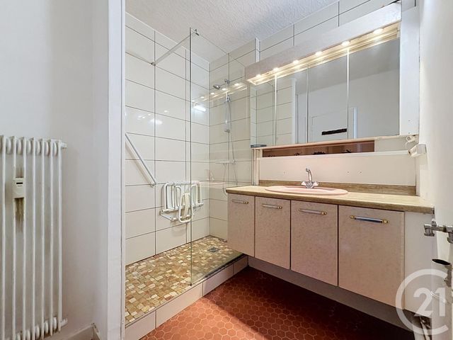 Appartement F3 à louer - 3 pièces - 64.8 m2 - LURE - 70 - FRANCHE-COMTE - Century 21 Gsm Immo