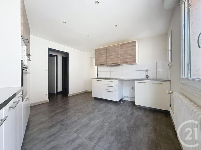 Appartement F4 à louer - 4 pièces - 87.0 m2 - LURE - 70 - FRANCHE-COMTE - Century 21 Gsm Immo