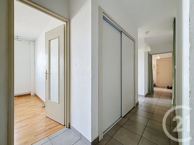 Appartement F5 à vendre - 5 pièces - 86.25 m2 - LURE - 70 - FRANCHE-COMTE - Century 21 Gsm Immo