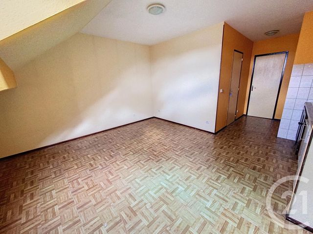 Appartement F2 à louer - 2 pièces - 30.48 m2 - LURE - 70 - FRANCHE-COMTE - Century 21 Gsm Immo