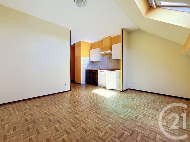 Appartement F2 à louer - 2 pièces - 30.48 m2 - LURE - 70 - FRANCHE-COMTE - Century 21 Gsm Immo