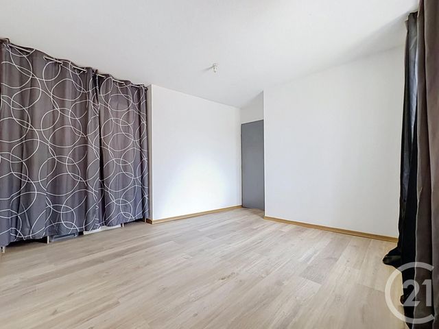 Appartement F3 à louer - 3 pièces - 68.83 m2 - LURE - 70 - FRANCHE-COMTE - Century 21 Gsm Immo
