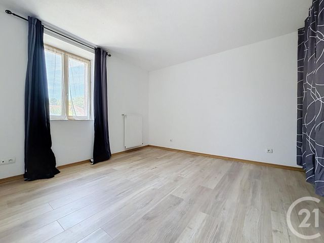 Appartement F3 à louer - 3 pièces - 68.83 m2 - LURE - 70 - FRANCHE-COMTE - Century 21 Gsm Immo