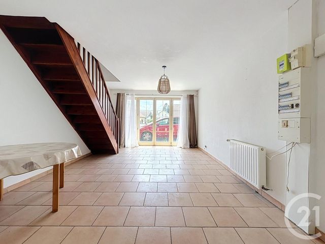 Appartement F3 à louer - 3 pièces - 68.83 m2 - LURE - 70 - FRANCHE-COMTE - Century 21 Gsm Immo