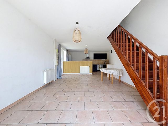 Appartement F3 à louer - 3 pièces - 68.83 m2 - LURE - 70 - FRANCHE-COMTE - Century 21 Gsm Immo