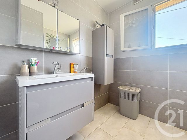 maison à louer - 7 pièces - 117.61 m2 - VESOUL - 70 - FRANCHE-COMTE - Century 21 Gsm Immo
