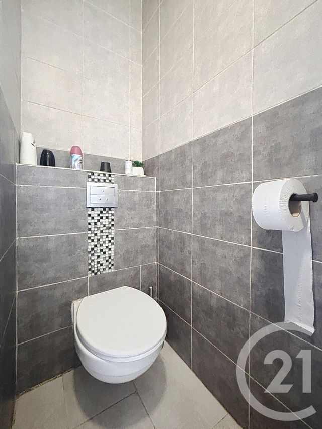 maison à louer - 7 pièces - 117.61 m2 - VESOUL - 70 - FRANCHE-COMTE - Century 21 Gsm Immo