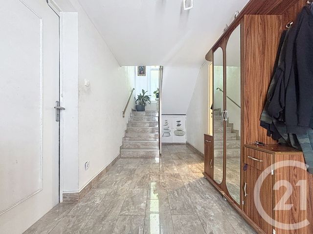 maison à louer - 7 pièces - 117.61 m2 - VESOUL - 70 - FRANCHE-COMTE - Century 21 Gsm Immo