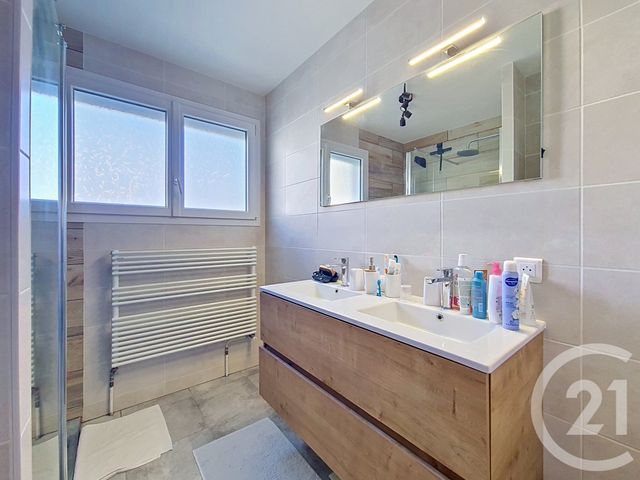 maison à louer - 6 pièces - 120.0 m2 - VESOUL - 70 - FRANCHE-COMTE - Century 21 Gsm Immo