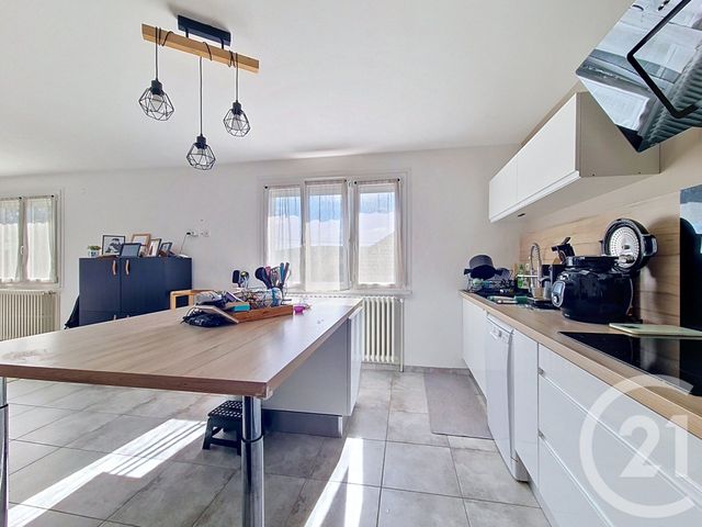 maison à louer - 6 pièces - 120.0 m2 - VESOUL - 70 - FRANCHE-COMTE - Century 21 Gsm Immo