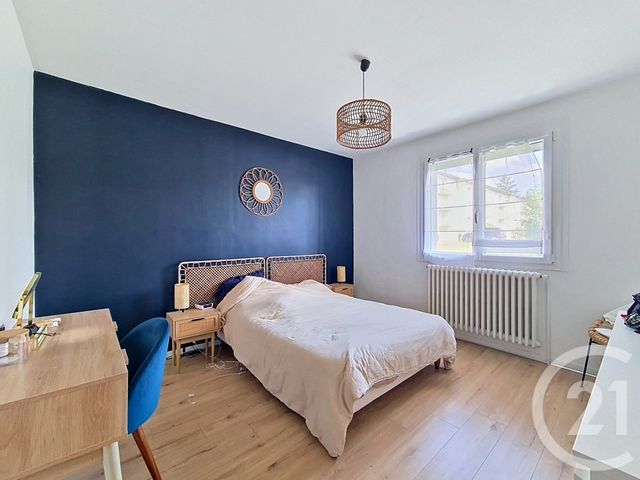 maison à louer - 6 pièces - 120.0 m2 - VESOUL - 70 - FRANCHE-COMTE - Century 21 Gsm Immo