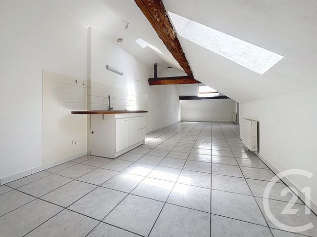 Appartement F2 à louer - 2 pièces - 45.0 m2 - LURE - 70 - FRANCHE-COMTE - Century 21 Gsm Immo