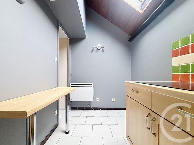 Appartement F2 à louer - 2 pièces - 41.0 m2 - VESOUL - 70 - FRANCHE-COMTE - Century 21 Gsm Immo