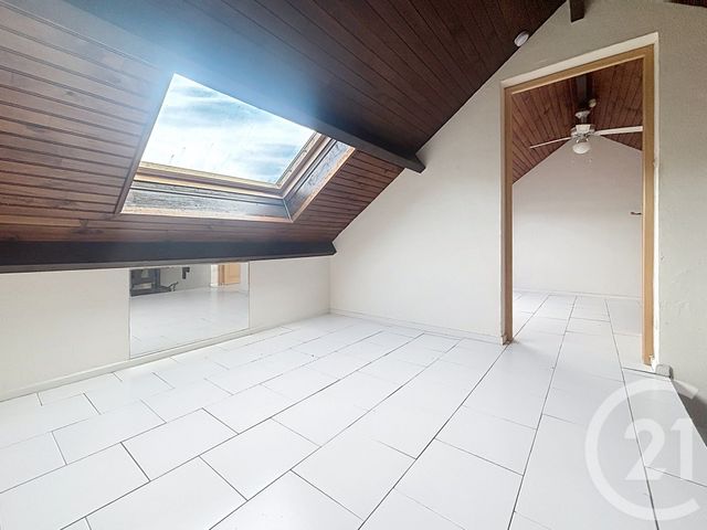 Appartement F2 à louer - 2 pièces - 41.0 m2 - VESOUL - 70 - FRANCHE-COMTE - Century 21 Gsm Immo