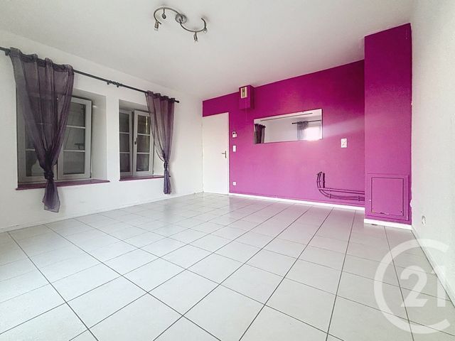 Appartement F3 à louer - 3 pièces - 69.0 m2 - SAULX - 70 - FRANCHE-COMTE - Century 21 Gsm Immo
