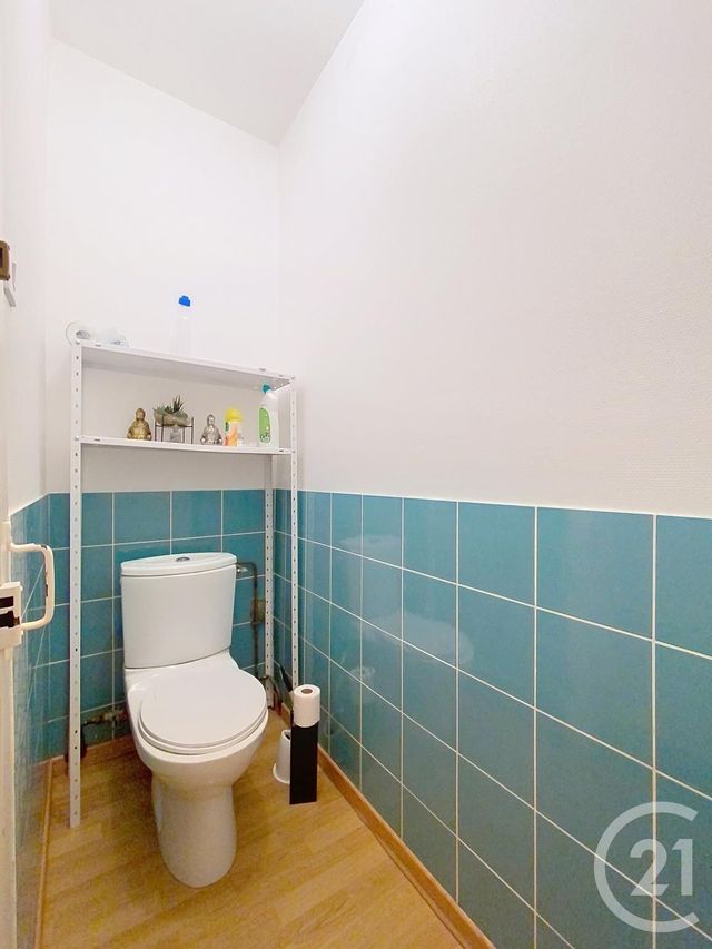 Appartement F3 à louer - 3 pièces - 84.2 m2 - LUXEUIL LES BAINS - 70 - FRANCHE-COMTE - Century 21 Gsm Immo