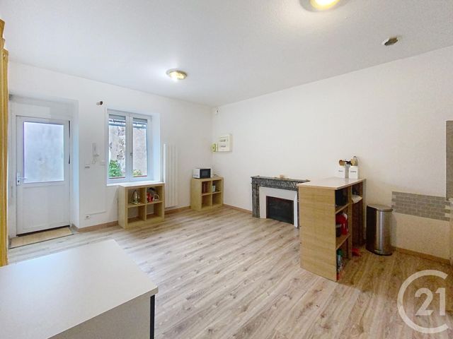 Appartement F3 à louer - 3 pièces - 84.2 m2 - LUXEUIL LES BAINS - 70 - FRANCHE-COMTE - Century 21 Gsm Immo