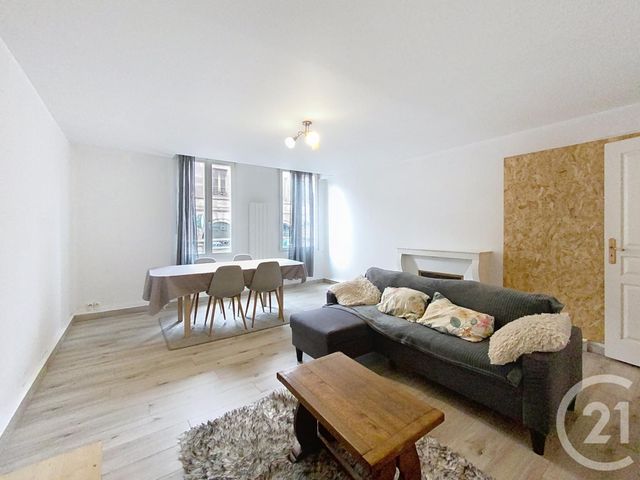Appartement F3 à louer - 3 pièces - 84.2 m2 - LUXEUIL LES BAINS - 70 - FRANCHE-COMTE - Century 21 Gsm Immo
