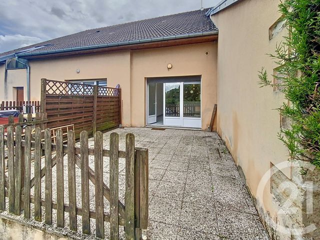 Appartement F3 à louer - 3 pièces - 72.27 m2 - ST SAUVEUR - 70 - FRANCHE-COMTE - Century 21 Gsm Immo