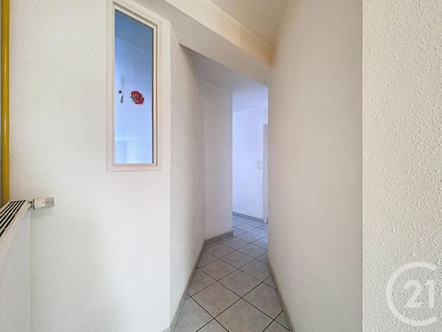 Appartement F3 à louer - 3 pièces - 72.27 m2 - ST SAUVEUR - 70 - FRANCHE-COMTE - Century 21 Gsm Immo