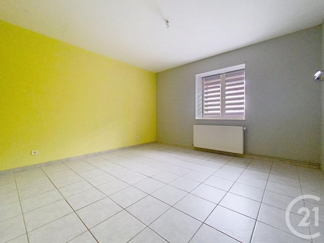 Appartement F3 à louer - 3 pièces - 72.27 m2 - ST SAUVEUR - 70 - FRANCHE-COMTE - Century 21 Gsm Immo