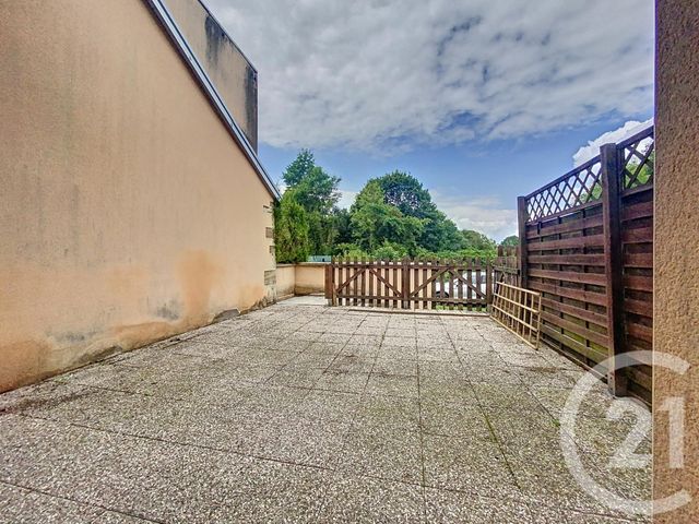 Appartement F3 à louer - 3 pièces - 72.27 m2 - ST SAUVEUR - 70 - FRANCHE-COMTE - Century 21 Gsm Immo