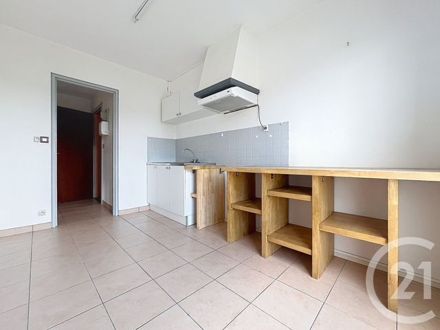 Appartement F2 à louer - 2 pièces - 50.66 m2 - LUXEUIL LES BAINS - 70 - FRANCHE-COMTE - Century 21 Les Portes De L'Est