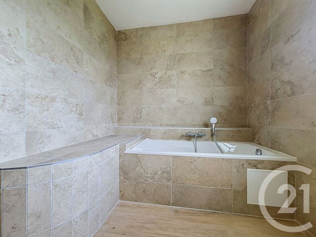 maison à louer - 6 pièces - 133.51 m2 - ST SAUVEUR - 70 - FRANCHE-COMTE - Century 21 Gsm Immo