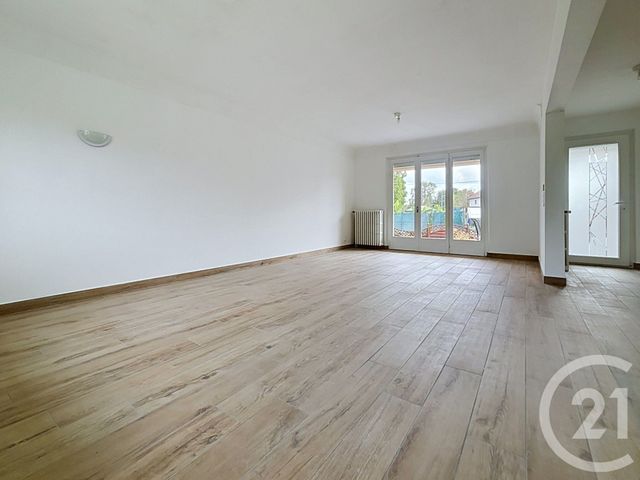 maison à louer - 6 pièces - 133.51 m2 - ST SAUVEUR - 70 - FRANCHE-COMTE - Century 21 Gsm Immo