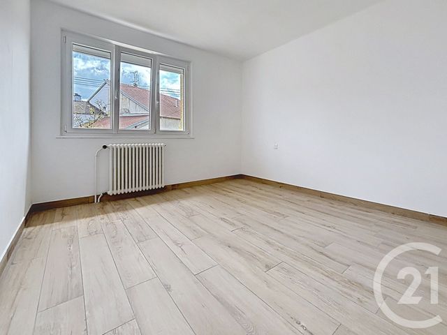 maison à louer - 6 pièces - 133.51 m2 - ST SAUVEUR - 70 - FRANCHE-COMTE - Century 21 Gsm Immo