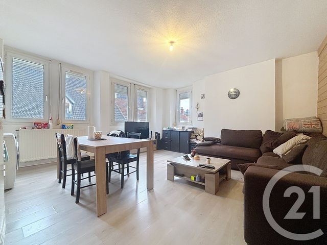 Appartement F3 à louer - 3 pièces - 59.22 m2 - VESOUL - 70 - FRANCHE-COMTE - Century 21 Gsm Immo