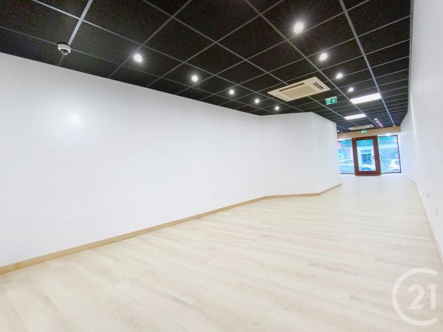 commerce à louer - 79.96 m2 - LUXEUIL LES BAINS - 70 - FRANCHE-COMTE - Century 21 Gsm Immo