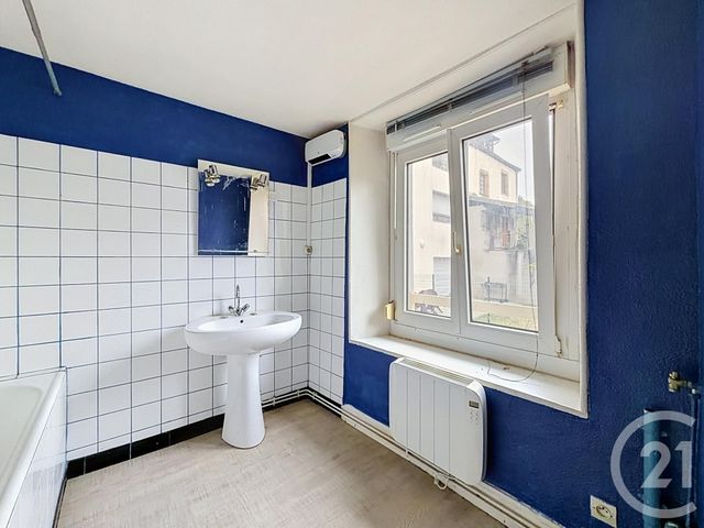 Appartement F3 à louer - 3 pièces - 82.45 m2 - HERICOURT - 70 - FRANCHE-COMTE - Century 21 Gsm Immo