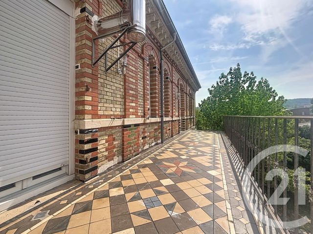 Appartement F4 à louer - 4 pièces - 109.85 m2 - VESOUL - 70 - FRANCHE-COMTE - Century 21 Gsm Immo