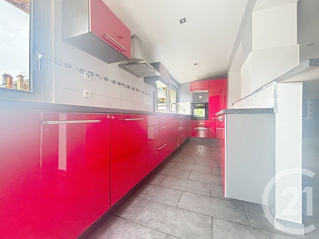 Appartement F4 à louer - 4 pièces - 109.85 m2 - VESOUL - 70 - FRANCHE-COMTE - Century 21 Gsm Immo