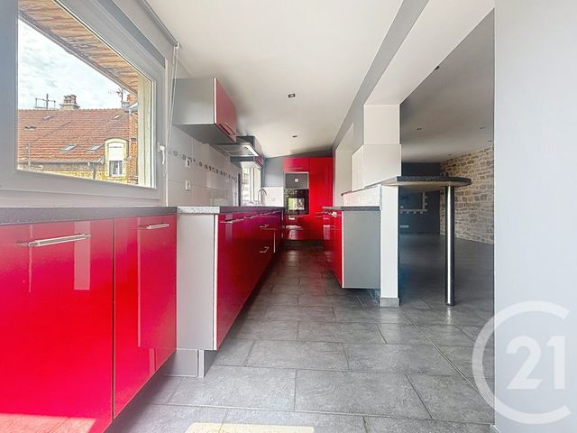 Appartement F4 à louer - 4 pièces - 109.85 m2 - VESOUL - 70 - FRANCHE-COMTE - Century 21 Gsm Immo