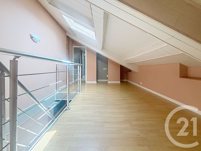 Appartement F4 à louer - 4 pièces - 109.85 m2 - VESOUL - 70 - FRANCHE-COMTE - Century 21 Gsm Immo