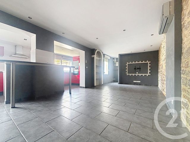 Appartement F4 à louer - 4 pièces - 109.85 m2 - VESOUL - 70 - FRANCHE-COMTE - Century 21 Gsm Immo