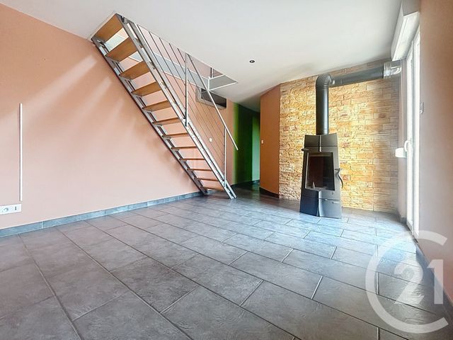 Appartement F4 à louer - 4 pièces - 109.85 m2 - VESOUL - 70 - FRANCHE-COMTE - Century 21 Gsm Immo