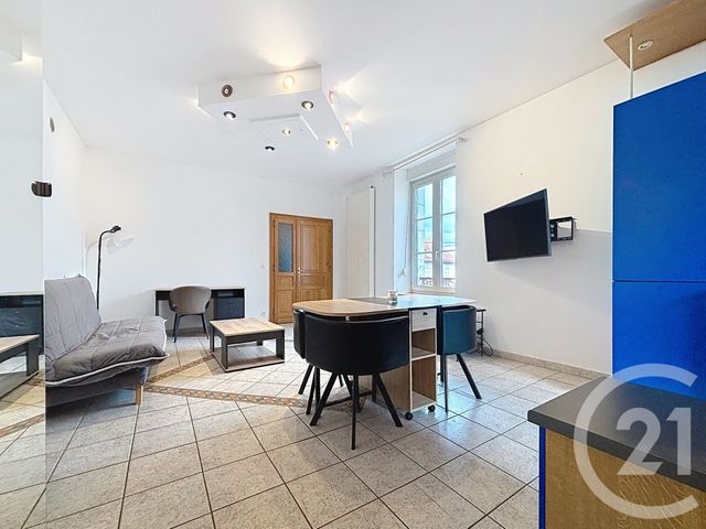 Appartement F2 à louer - 2 pièces - 50.0 m2 - VESOUL - 70 - FRANCHE-COMTE - Century 21 Gsm Immo