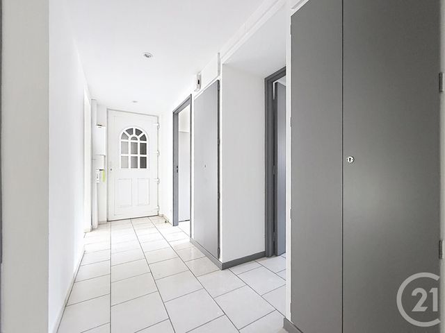 Appartement F3 à louer - 3 pièces - 60.0 m2 - RONCHAMP - 70 - FRANCHE-COMTE - Century 21 Gsm Immo
