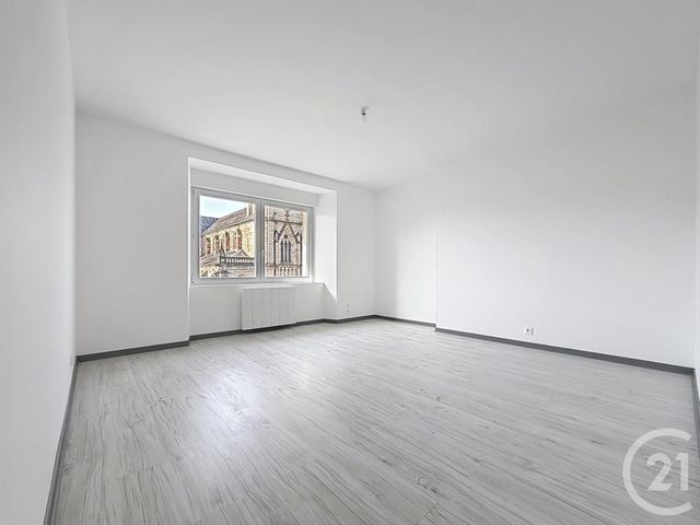 Appartement F3 à louer - 3 pièces - 60.0 m2 - RONCHAMP - 70 - FRANCHE-COMTE - Century 21 Gsm Immo